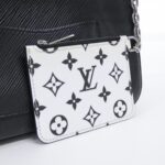 Louis Vuitton Epi Marelle M80689 Shoulder Bag - Image 5