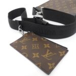 Louis Vuitton Monogram Macassar Gaston Wearable Wallet M14036 Shoulder Bag - Image 5