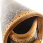 Louis Vuitton Monogram Saumur Shoulder Bag M42250 - Image 6