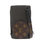 Louis Vuitton Taiga Lama Phone Box M30581 Shoulder Bag - Image 2