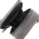 Louis Vuitton Taiga Lama Phone Box M30581 Shoulder Bag - Image 8