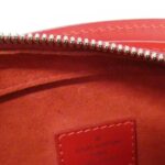 Louis Vuitton Epi Pont-Neuf PM M5907E Bag - Image 8