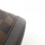 Damier Marais N42240 Shoulder Bag - Image 3