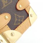 Louis Vuitton Monogram Side Trunk PM M46815 Shoulder Bag - Image 4