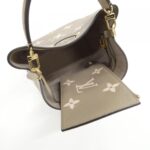 Louis Vuitton Bicolor Monogram Empreinte Neo Noe MM M45555 Shoulder Bag - Image 7