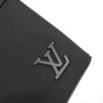 Louis Vuitton LV Aerogram Pochette IPAD M69837 Bag - Image 4