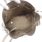 Louis Vuitton Mahina Bella M57201 Shoulder Bag - Image 5