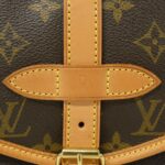 Louis Vuitton Monogram Saumur 30cm M42256 Shoulder Bag - Image 3