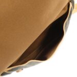 Louis Vuitton Monogram Saumur 30cm M42256 Shoulder Bag - Image 8
