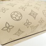 Louis Vuitton Mahina Whi Knot PM M20700 Shoulder Bag - Image 4