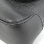 Louis Vuitton Damier Infini District MM N41038 Shoulder Bag - Image 3