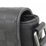 Louis Vuitton Damier Infini District MM N41038 Shoulder Bag - Image 5