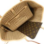 Louis Vuitton Monogram Neverfull MM M46975 Bag - Image 5