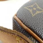 Louis Vuitton Monogram Croissant MM M51512 Shoulder Bag - Image 4