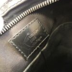 Louis Vuitton Damier Graphite Thomas Shoulder Bag N58028 - Image 8