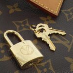Louis Vuitton Monogram Boîte Chapeau Souple MM Shoulder Bag M45647 - Image 4