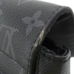 Louis Vuitton Taiga Lama Messenger M30746 Shoulder Bag - Image 6