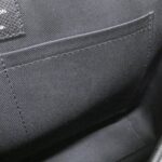 Louis Vuitton Taiga Lama Messenger M30746 Shoulder Bag - Image 9