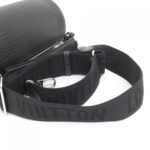 Louis Vuitton Epi XL Soft Pouch PM M24324 Shoulder Bag - Image 4
