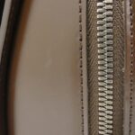 Louis Vuitton Epi Pont-Neuf M5205D Bag - Image 5