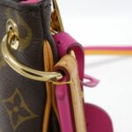 Louis Vuitton Monogram Loretta M44053 Shoulder Bag - Image 5