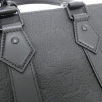 Louis Vuitton Taurillon Monogram Sac Plat Crossbody M21884 Bag - Image 4