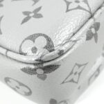 Louis Vuitton Monogram Silver Messenger PM M43859 Shoulder Bag - Image 3