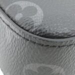 Louis Vuitton Monogram Eclipse Trio Messenger M26052 Shoulder Bag - Image 3
