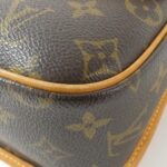 Louis Vuitton Monogram Saumur Shoulder Bag M42250 - Image 3