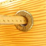 Louis Vuitton Epi Petit Noé M44109 Shoulder Bag - Image 6