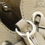 Louis Vuitton Mahina Bella M57201 Shoulder Bag - Image 3