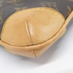 Louis Vuitton Monogram Coussin GM M51141 Shoulder Bag - Image 3