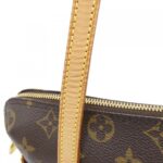 Louis Vuitton Monogram Coussin GM M51141 Shoulder Bag - Image 5