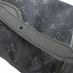 Louis Vuitton Monogram Satin Little Bucket M92144 Bag - Image 4
