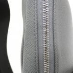 Louis Vuitton Taiga Avenue Sling Bag M30801 Shoulder Bag - Image 5