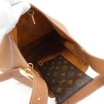 Louis Vuitton Loque Hobo MM M24974 Shoulder Bag - Image 6