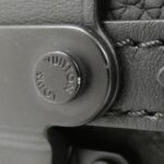 Louis Vuitton Taïga Monogram Vertical Trunk Wearable Wallet M82070 Shoulder Bag - Image 7