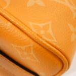Louis Vuitton Taiga Lama Key Pouch Bandoulière 25cm M31044 Boston Bag - Image 4