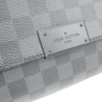 Louis Vuitton Damier Graphite District PM N41260 Shoulder Bag - Image 5