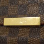 Louis Vuitton Damier Favorite MM N41129 Shoulder Bag - Image 4