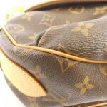 Louis Vuitton Monogram Touram GM M40075 Shoulder Bag - Image 3