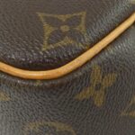 Louis Vuitton Monogram Bowling Vanity M47270 Bag - Image 3