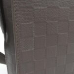 Louis Vuitton Damier Infini District MM N41484 Shoulder Bag - Image 4