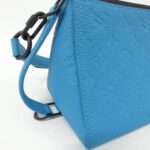 Louis Vuitton Trianon Monogram Triangle Messenger M55925 Shoulder Bag - Image 3