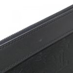 Louis Vuitton Monogram Shadow Pochette Discovery Bag M62903 - Image 4