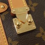 Louis Vuitton Monogram Side Trunk MM M46358 Shoulder Bag - Image 4