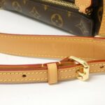 Louis Vuitton Monogram Side Trunk MM M46358 Shoulder Bag - Image 6