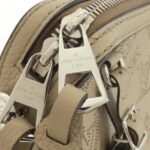 Louis Vuitton Mahina Hand It All PM M24255 Shoulder Bag - Image 4