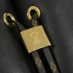 Louis Vuitton Bloom M13843 Bag - Image 4