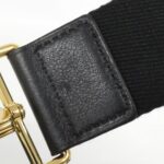 Louis Vuitton Utility Crossbody M80450 Shoulder Bag - Image 5